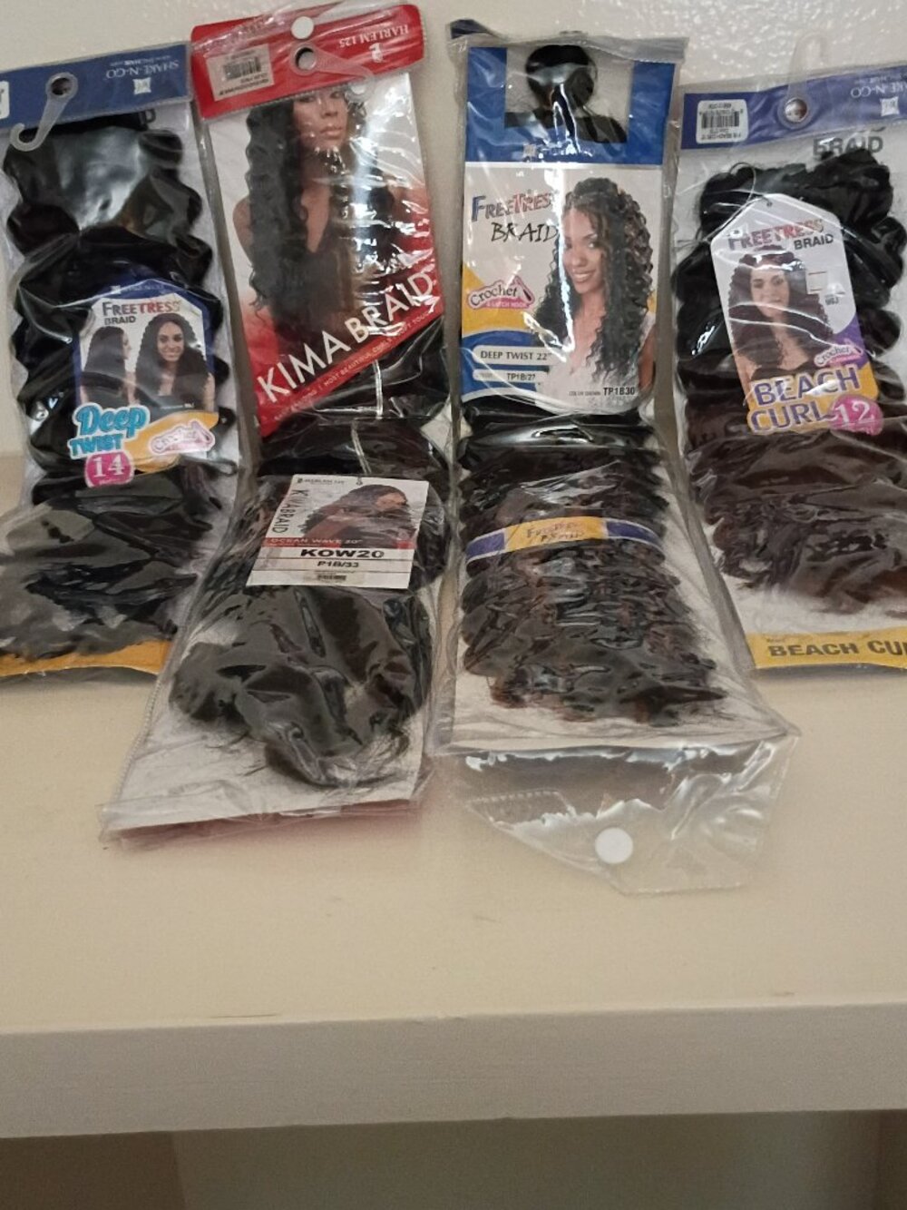 Freetress braid and beachcurl synthetic hair extensions and clip-ins, Lot of 4